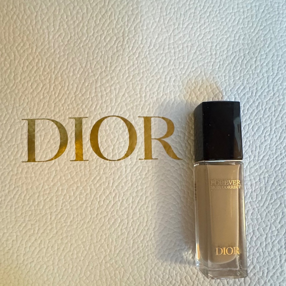 Dior Forever Skin Correct 3C